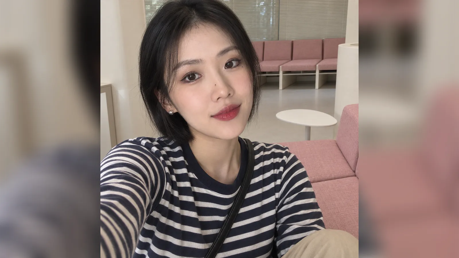 Ungkiro (웅기로) Yeonnam: Quiet Basement Cafe with Pistachio Desserts